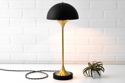 TABLE LAMP MODEL No. 3643