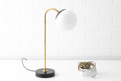 TABLE LAMP MODEL No. 8672