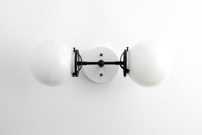 VANITY LIGHT MODEL No. 7776