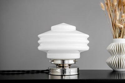 TABLE LAMP MODEL No. 2697