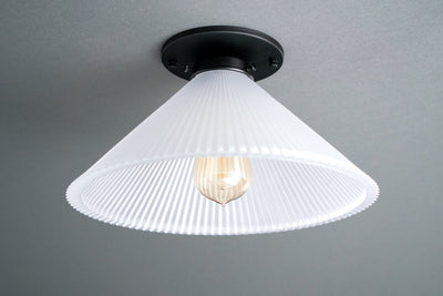 CEILING LIGHT MODEL No. 7329